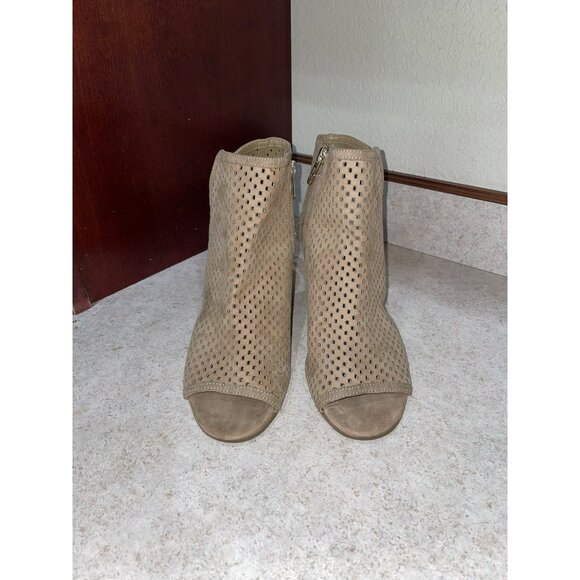 Circus By Sam Edelman Perforated Beige Open-Toe Block Heel Sandals Size 9.5M - Picture 7 of 9